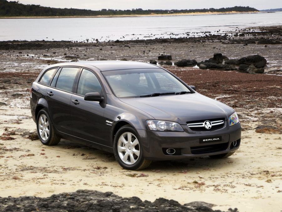  Holden Berlina Sportwagon 2008 года  (фото 1 из 13)